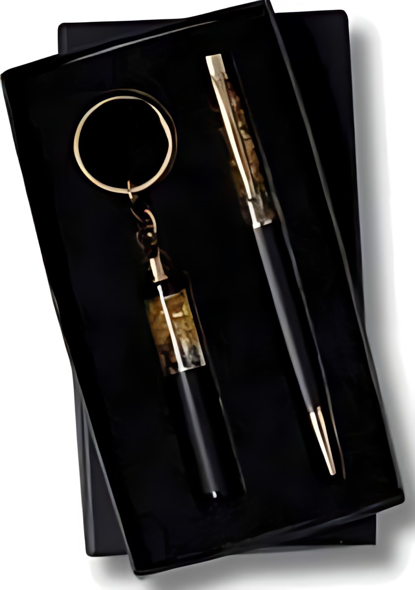 Pen & Keychain Gift Set – Zari Matt – corporate gift