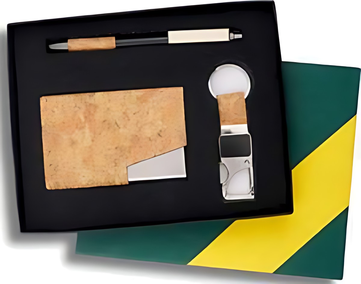 Pen, Keychain & Cardcase Gift Set – 333 Cork – corporate gift